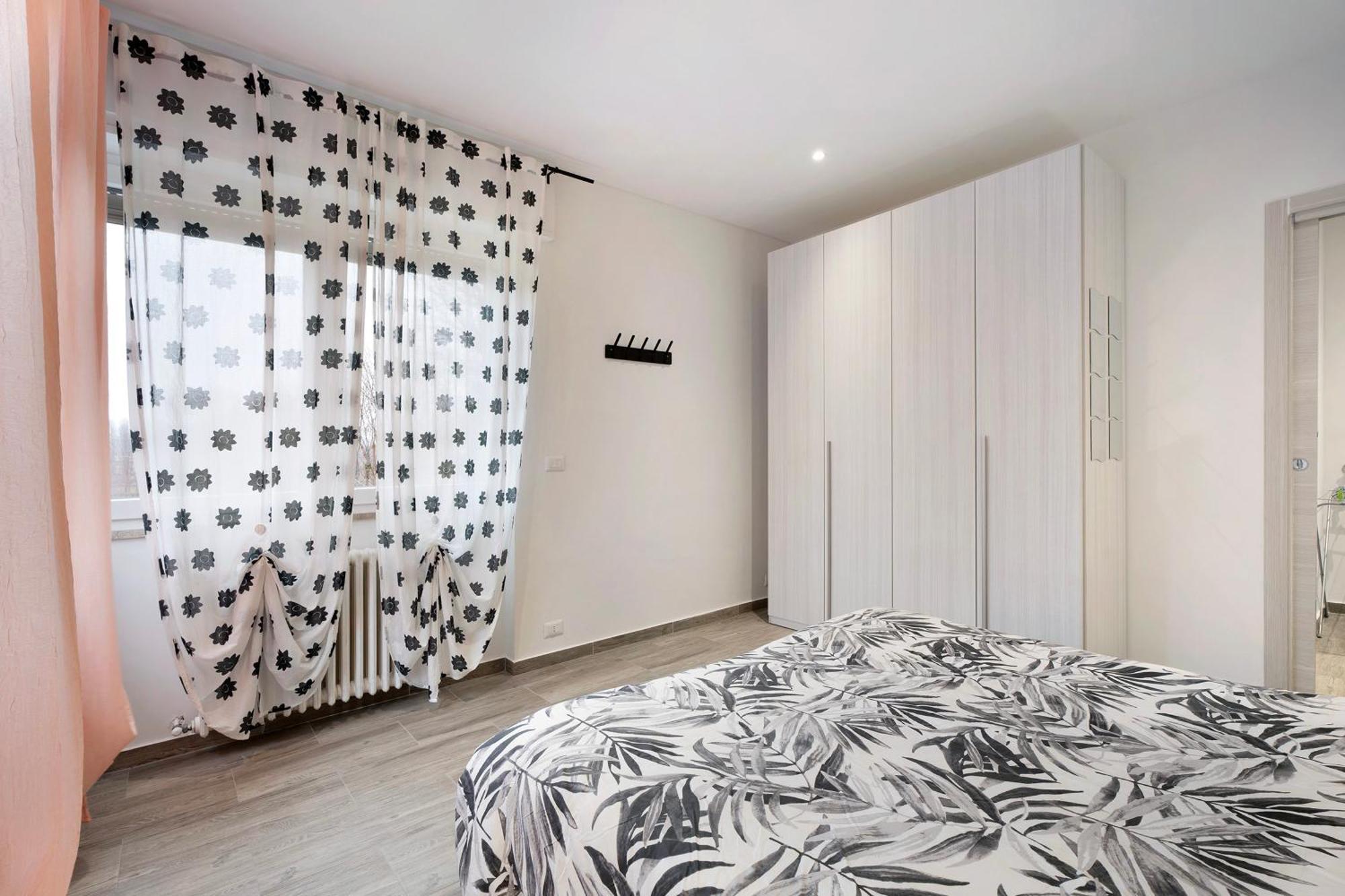 Sweet Home Apartments Peperoncino Arona Exterior photo